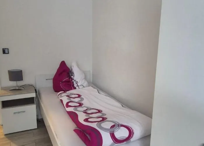 Apartment Ilo's Zimmervermietung *